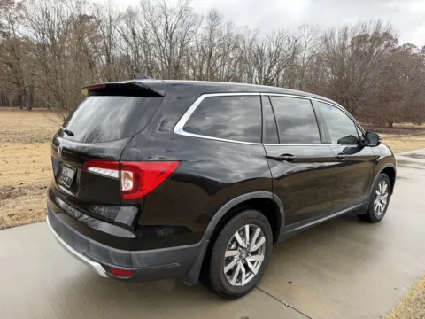 More photos of 2021 Honda Pilot EX-L at Premier MotorCars LLC, AR