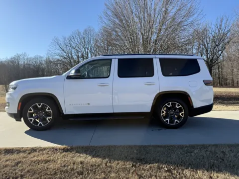 Photos of 2023 Jeep Wagoneer Series III for sale in Austin, AR at Premier MotorCars LLC