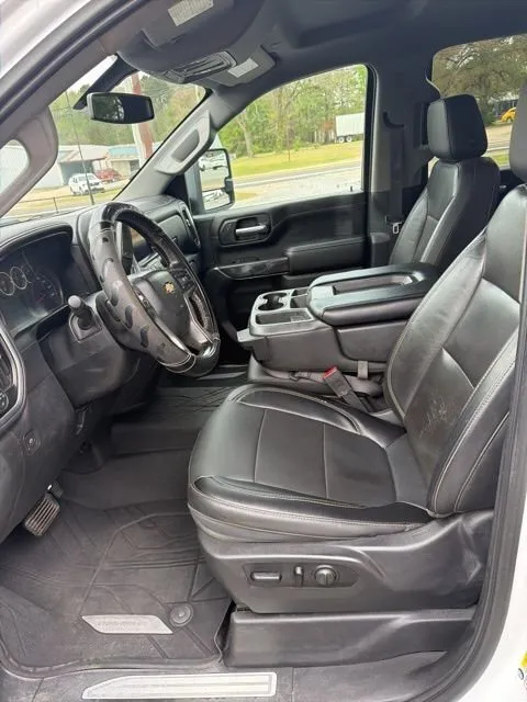 2020 Chevrolet Silverado 2500HD LTZ - Photo 6