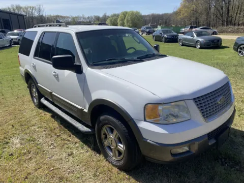 White 2006 Ford Expedition for sale in Austin, AR