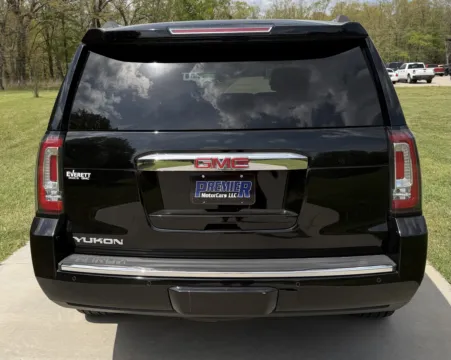 More photos of 2018 GMC Yukon Denali at Premier MotorCars LLC, AR