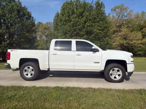 More photos of 2018 Chevrolet Silverado 1500 LT at Premier MotorCars LLC, AR