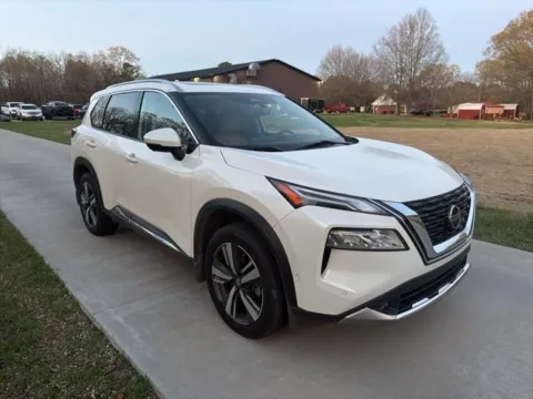 White 2021 Nissan Rogue Platinum for sale in Austin, AR