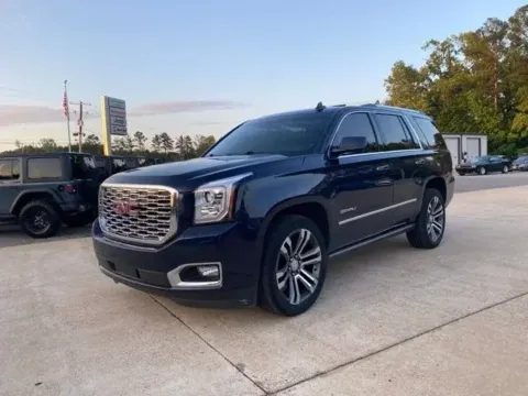 Blue 2018 GMC Yukon Denali for sale in Austin, AR