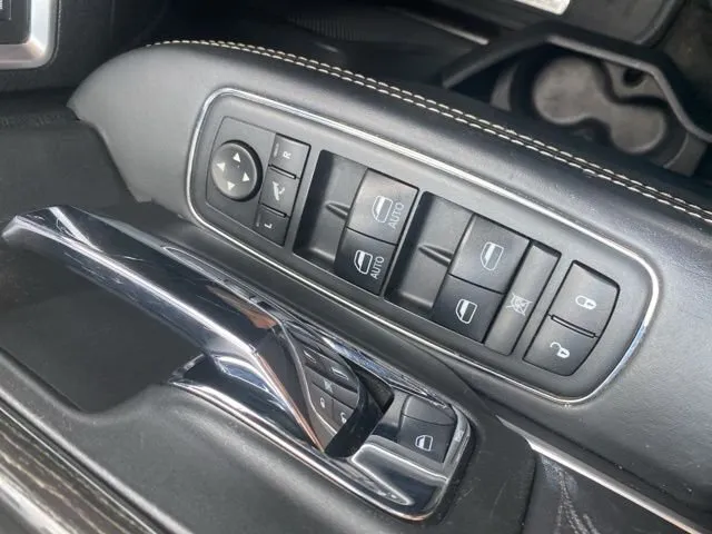 2017 RAM Ram 1500 Pickup Laramie Limited - Photo 17