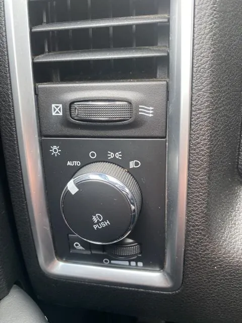 2017 RAM Ram 1500 Pickup Laramie Limited - Photo 18
