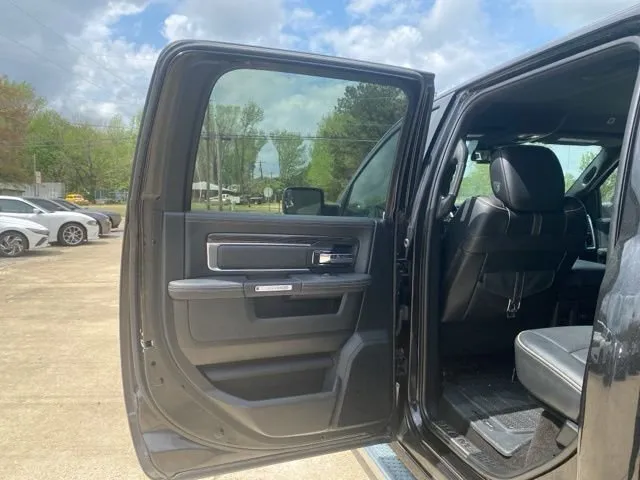 2017 RAM Ram 1500 Pickup Laramie Limited - Photo 16
