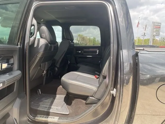 2017 RAM Ram 1500 Pickup Laramie Limited - Photo 12
