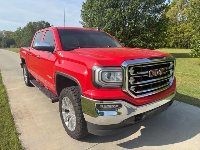 2018 GMC Sierra 4WD Crew Cab Short Box SLT's photo