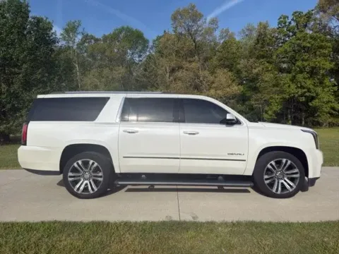 Another view of 2020 GMC Yukon XL Denali for sale in Austin, AR at Premier MotorCars LLC