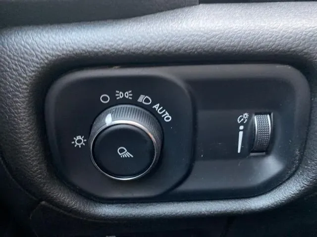 2023 RAM Ram 1500 Pickup Tradesman - Photo 19