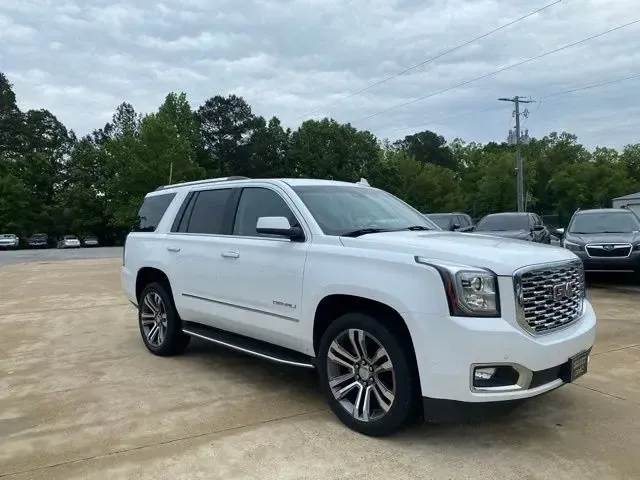 White 2018 GMC Yukon Denali for sale in Austin, AR