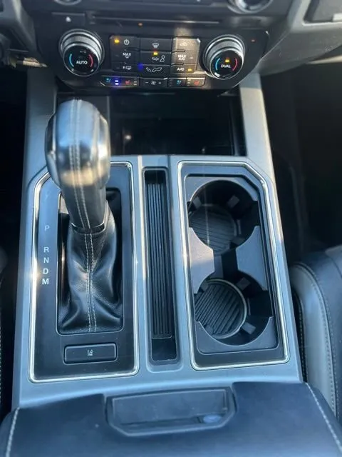 2018 Ford F-150 Raptor - Photo 18
