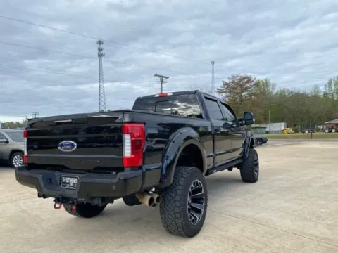More photos of 2019 Ford F-250 Super Duty Lariat at Premier MotorCars LLC, AR