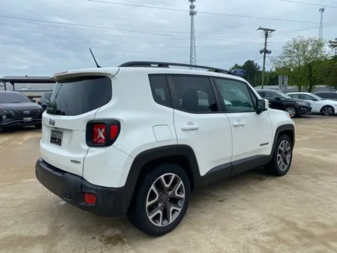 More photos of 2016 Jeep Renegade Latitude at Premier MotorCars LLC, AR