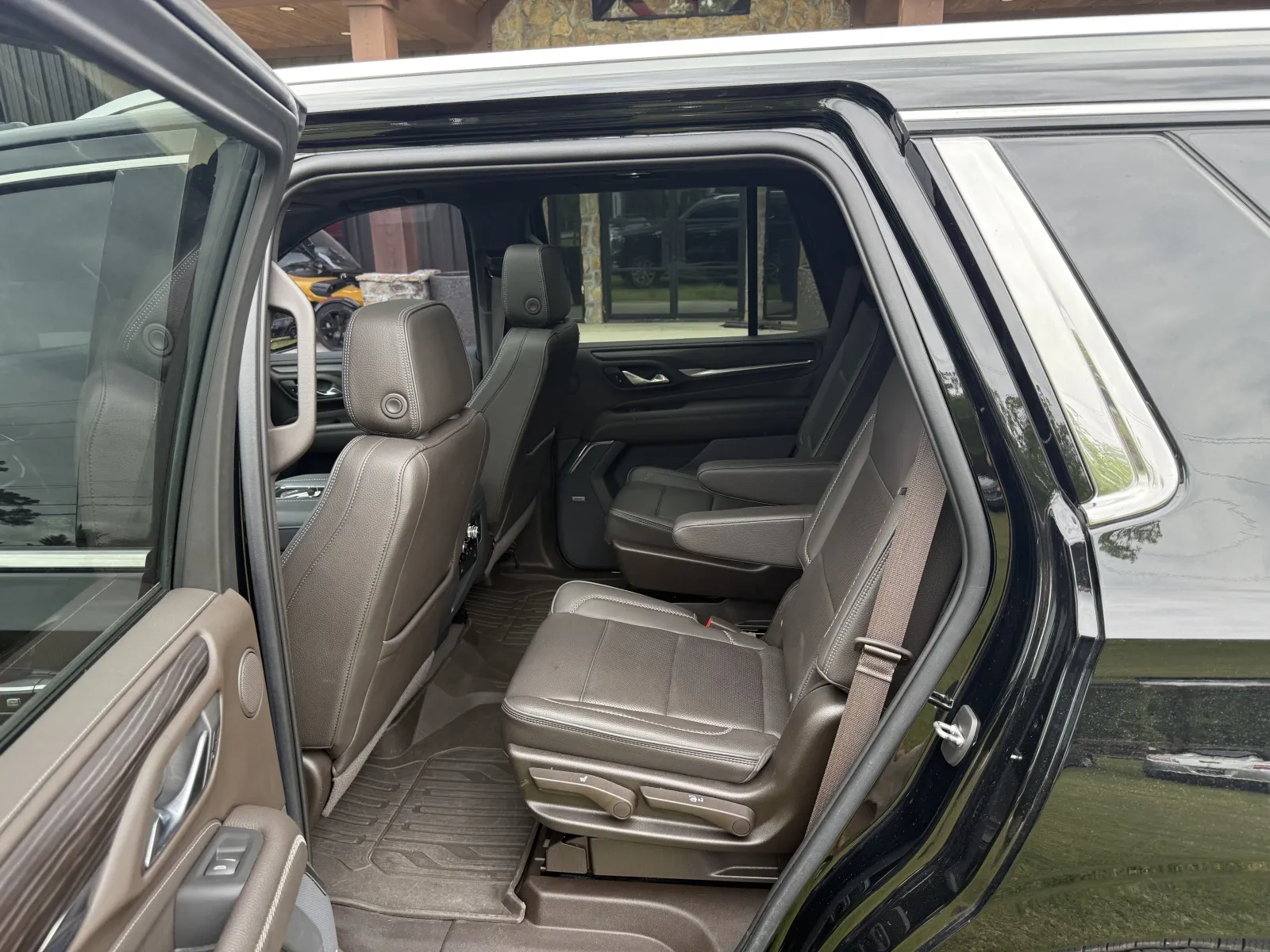 2022 GMC Yukon Denali - Photo 17