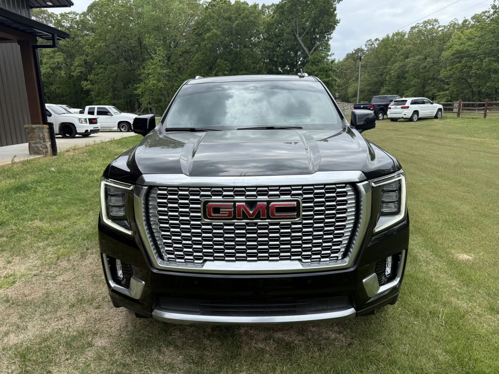 2022 GMC Yukon Denali - Photo 8