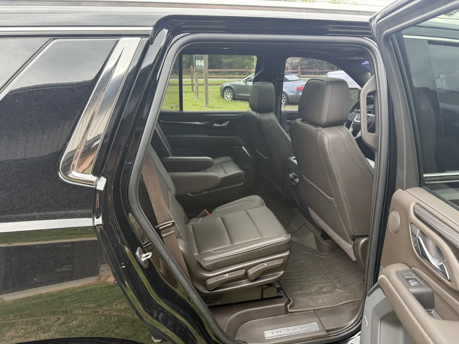 2022 GMC Yukon Denali - Photo 20