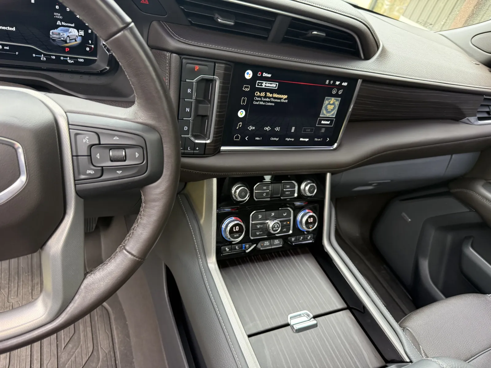 2022 GMC Yukon Denali - Photo 14