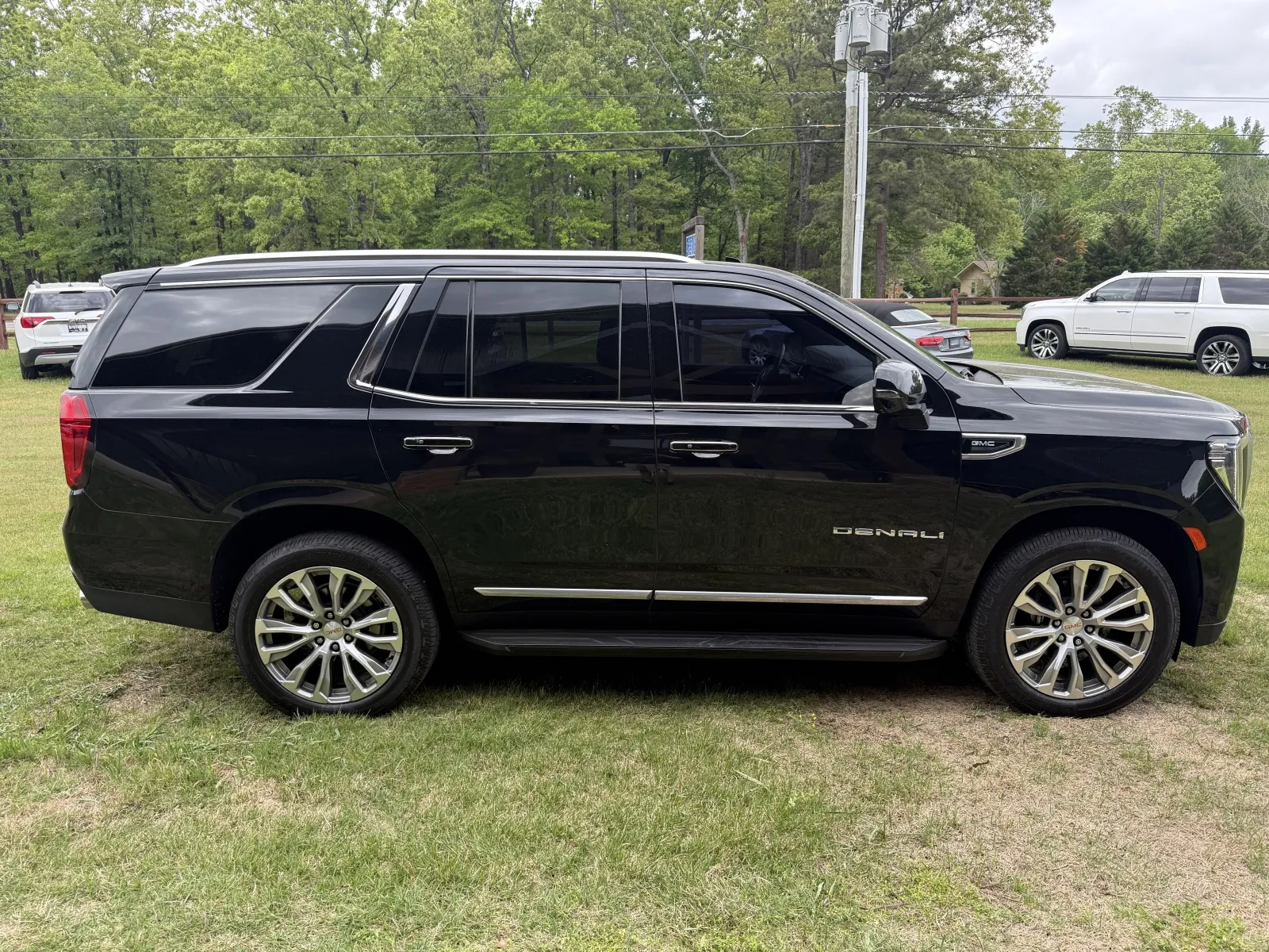 2022 GMC Yukon Denali - Photo 6