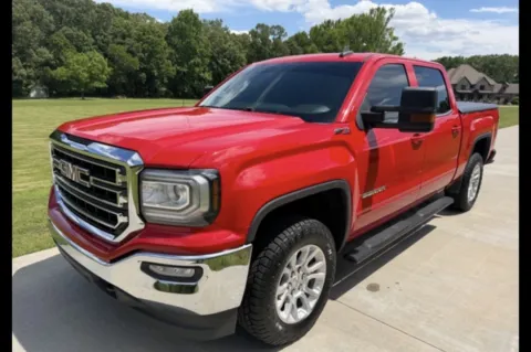 Red 2017 GMC Sierra 1500 SLE for sale in Austin, AR
