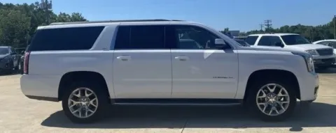 More photos of 2018 GMC Yukon XL SLT at Premier MotorCars LLC, AR