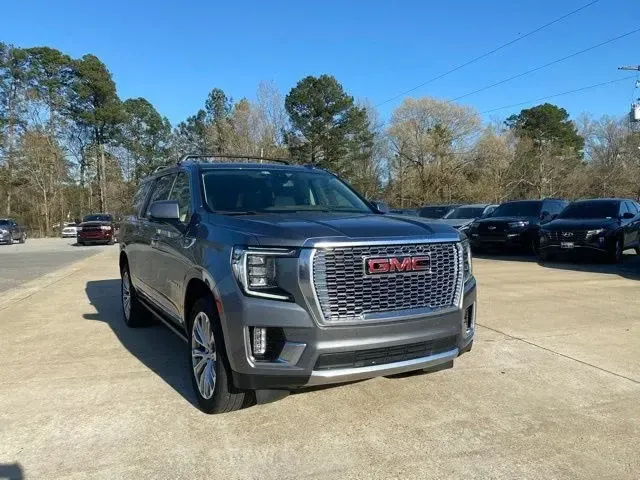 Gray 2022 GMC Yukon XL Denali for sale in Austin, AR