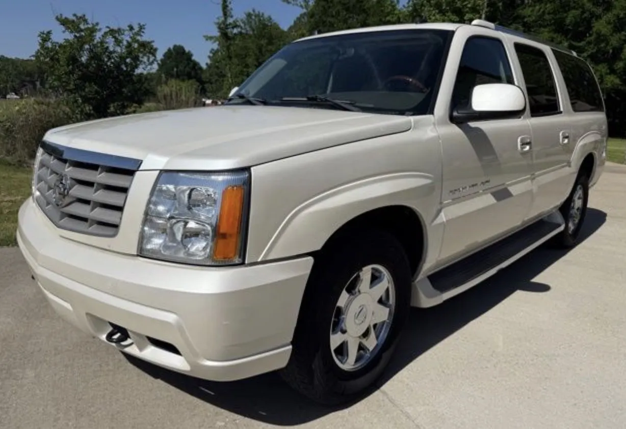 White 2005 Cadillac Escalade ESV for sale in Austin, AR