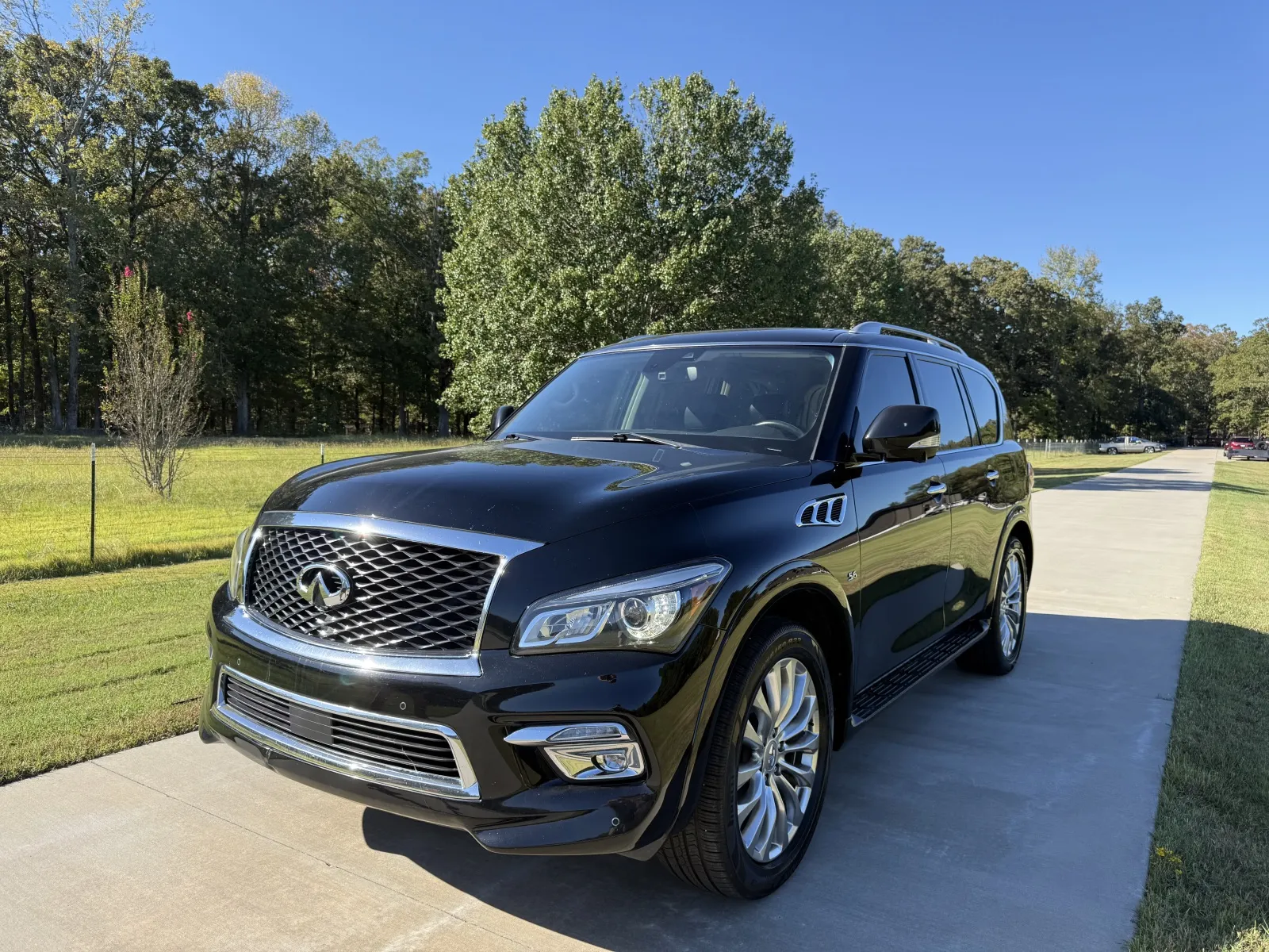 2017 INFINITI QX80