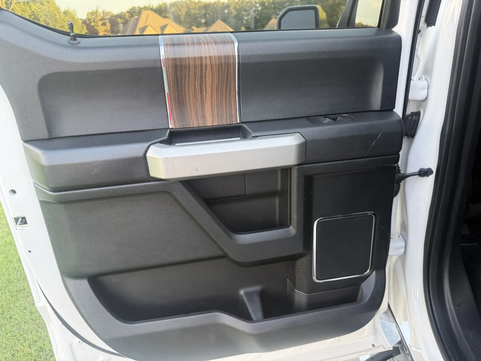 2016 Ford F-150 Lariat - Photo 12