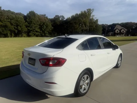 More photos of 2018 Chevrolet Cruze LS at Premier MotorCars LLC, AR