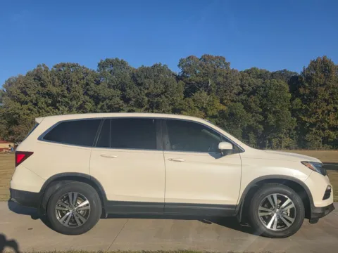 Photos of 2017 Honda Pilot EX-L for sale in Austin, AR at Premier MotorCars LLC