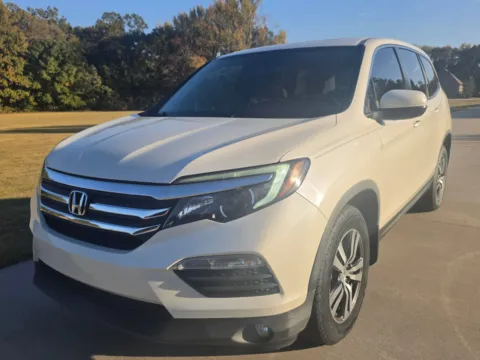More photos of 2017 Honda Pilot EX-L at Premier MotorCars LLC, AR