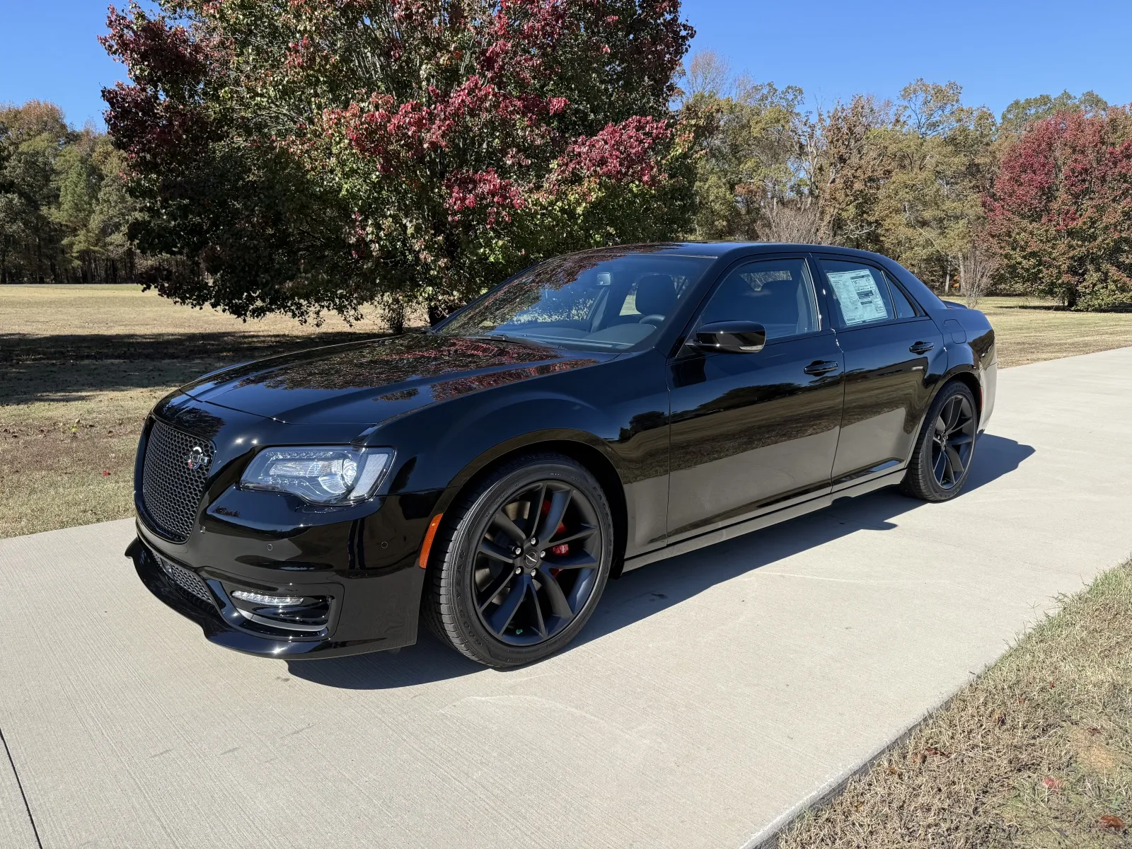 2023 Chrysler 300 C's photo