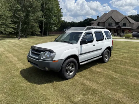 White 2003 Nissan Xterra SE for sale in Austin, AR