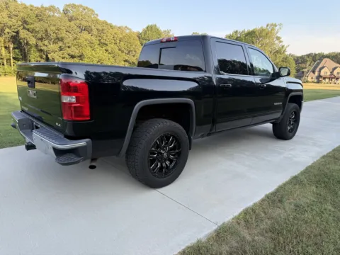 More photos of 2016 GMC Sierra 1500 SLE at Premier MotorCars LLC, AR