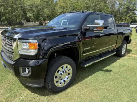 Black 2018 GMC Sierra 2500HD Denali for sale in Austin, AR