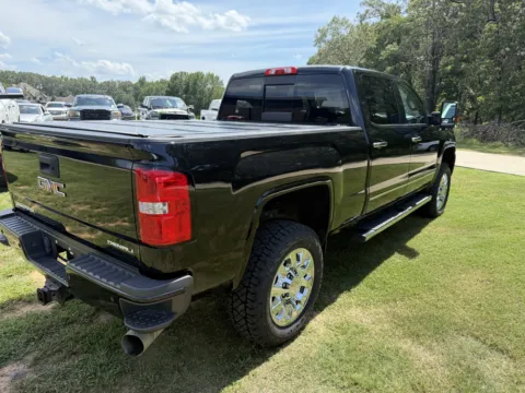 More photos of 2018 GMC Sierra 2500HD Denali at Premier MotorCars LLC, AR