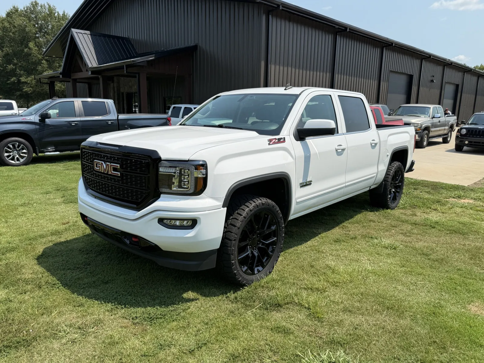 White 2014 GMC Sierra 1500 SLE for sale in Austin, AR