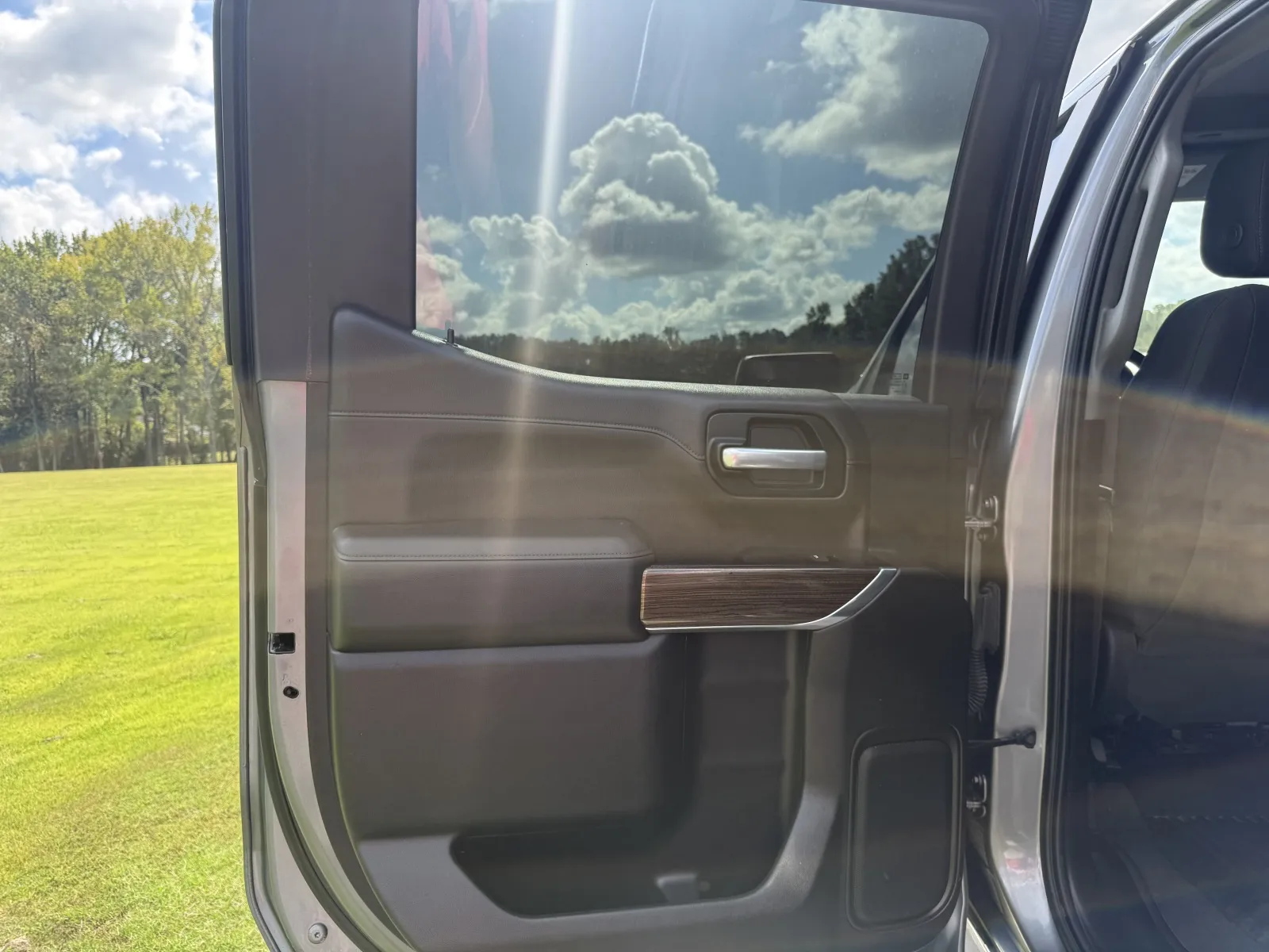 2020 Chevrolet Silverado 1500 RST - Photo 12