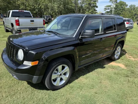 Black 2014 Jeep Patriot Latitude for sale in Austin, AR