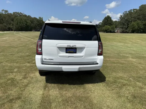 More photos of 2017 GMC Yukon SLT at Premier MotorCars LLC, AR