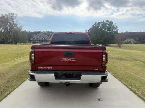 More photos of 2018 GMC Sierra 1500 SLT at Premier MotorCars LLC, AR