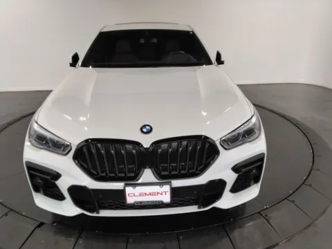 Another view of 2022 BMW X6 xDrive40i for sale in St. Charles, MO at Clement Supercenter