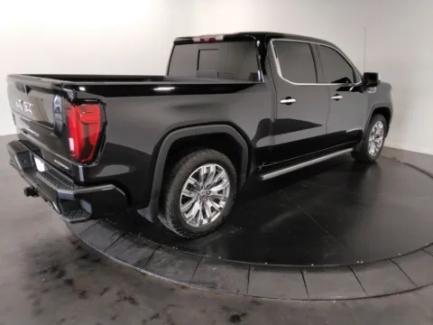 More photos of 2023 GMC Sierra 1500 Denali at Clement Supercenter, MO