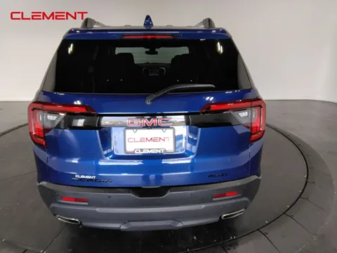 More photos of 2023 GMC Acadia SLE at Clement Supercenter, MO