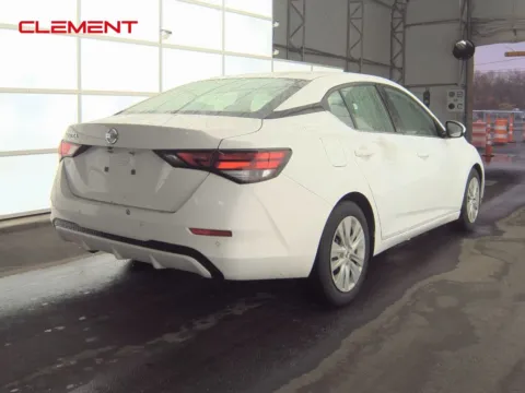 More photos of 2022 Nissan Sentra S at Clement Supercenter, MO