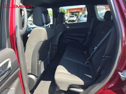 More photos of 2021 Jeep Grand Cherokee Laredo E at Clement Supercenter, MO