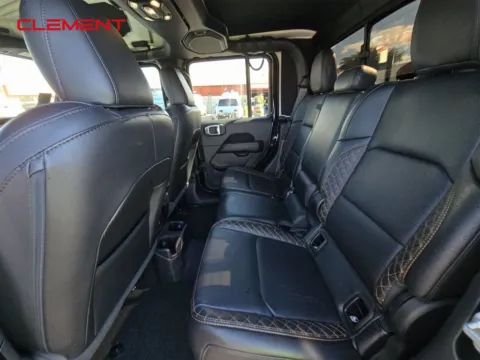 More photos of 2021 Jeep Gladiator High Altitude at Clement Supercenter, MO