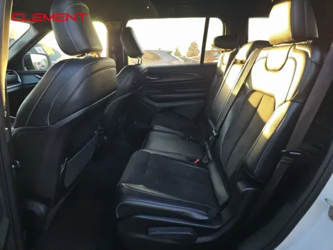 More photos of 2024 Jeep Grand Cherokee L Altitude at Clement Supercenter, MO